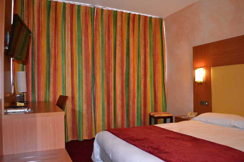 The Originals City, Hotel Le Sextant, Toulouse Sud Labege Bagian luar foto